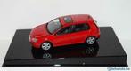 1:43 Autoart Volkswagen VW Golf 5 V 5deurs 2005 rood, Hobby en Vrije tijd, Modelbouw | Auto's en Voertuigen, Nieuw, Ophalen of Verzenden