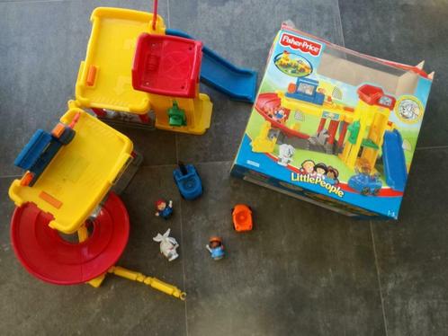 Fisher Price garage, Kinderen en Baby's, Speelgoed | Fisher-Price, Zo goed als nieuw, Speelset, Ophalen