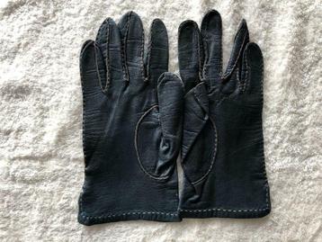 Vintage leren handschoenen  beschikbaar voor biedingen