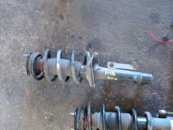 amortisseur  avant  gauche  ORD TRANSIT CONNECT I PHASE 2 -, Autos : Pièces & Accessoires, Freins & Transmission, Ford, Utilisé