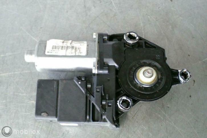 Raammotor Rechtsachter 1K0959704K VW Golf V ('03-'08), Autos : Pièces & Accessoires, Vitres & Accessoires, Volkswagen, Utilisé