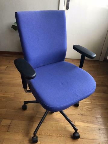 1 bureaustoel Model Vitra ID Soft beschikbaar voor biedingen