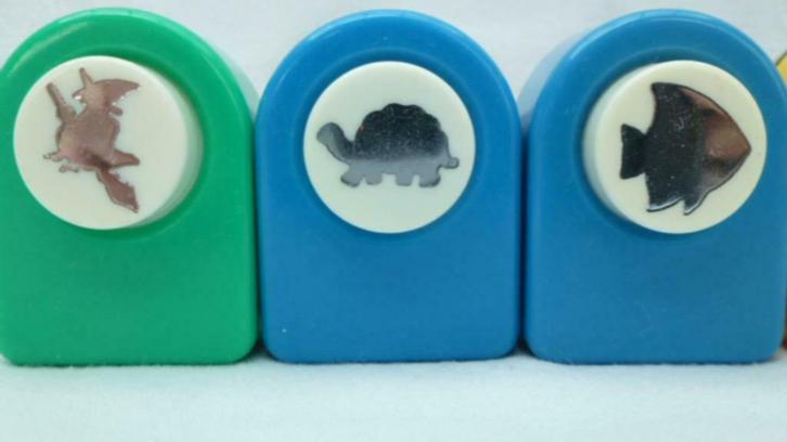 ponzen : perforator om figuurtjes te knippen, Hobby en Vrije tijd, Knutselen, Zo goed als nieuw, Gereedschap of Accessoires, Verzenden