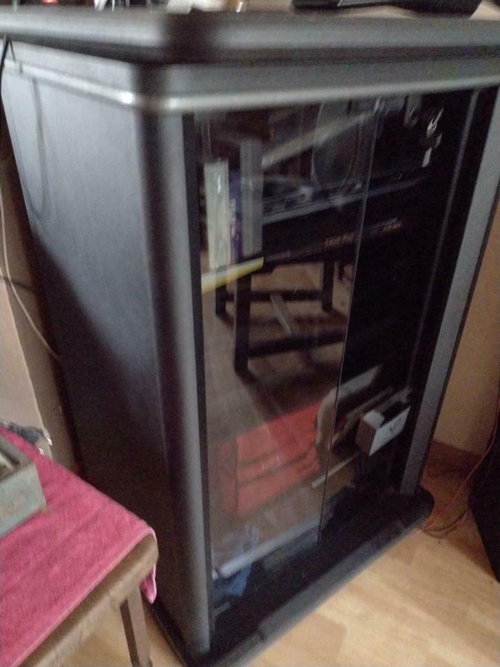 Meuble TV avec plateau tournant comme neuf, Huis en Inrichting, Kasten |Televisiemeubels, Glas