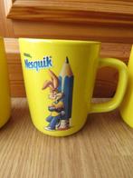 4 superbes mug tasse avec lapin Nesquik, Maison & Meubles, Cuisine | Vaisselle, Comme neuf, Tasse(s) et/ou soucoupe(s), Enlèvement ou Envoi