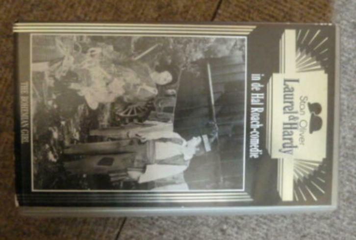 VHS video cassette LAUREL & HARDY THE BOHEMIAN GIRL, Cd's en Dvd's, VHS | Film, Overige genres, Alle leeftijden, Ophalen of Verzenden