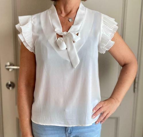 Witte blouse met franjes en sjaaldetail (Amélie & Amélie - M, Vêtements | Femmes, Blouses & Tuniques, Comme neuf, Taille 38/40 (M)