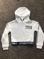 Sportieve witte Crop top hoodie maat 134 nieuw, Kinderen en Baby's, Meisje, Trui of Vest, Nieuw, Ophalen of Verzenden