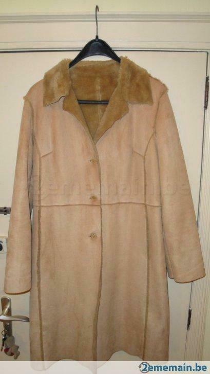 A vendre: Superbe manteau imitation fourrure T: 42-44, Vêtements | Femmes, Vestes | Hiver, Porté, Enlèvement