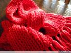 rode sjaal / handgebreid / in dikke "veritas" wol, Nieuw, Jongen of Meisje, Ophalen of Verzenden, Sjaal