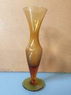 Vase ocre, fait main années 50-60, 7,5 dia - 24 H cm, Comme neuf, Moins de 50 cm, Envoi, Orange