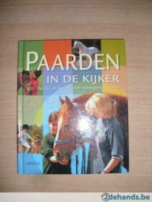 Paarden in de kijker, Livres, Livres pour enfants | Jeunesse | 10 à 12 ans, Utilisé, Enlèvement ou Envoi