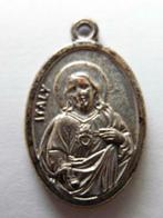 M49* Oud Scapulier Medaillon * Virgin of Carmel, Verzamelen, Religie, Sieraad, Ophalen of Verzenden, Christendom | Katholiek