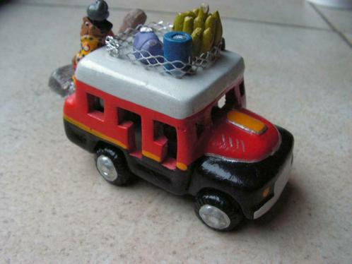 Petit bus fait main en argile (Brésil), Antiquités & Art, Antiquités | Céramique & Poterie, Enlèvement ou Envoi