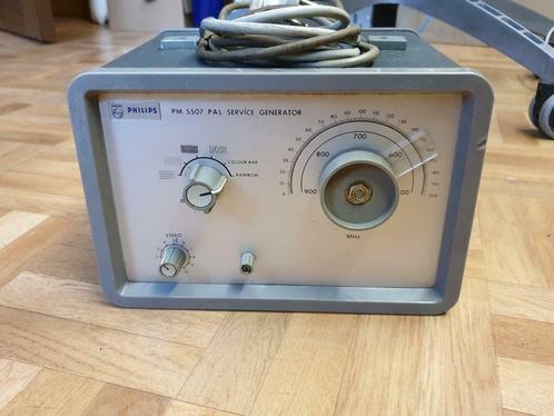 kn0258: PAL service generator philips PM 5507 zeer oud toest, Hobby & Loisirs créatifs, Composants électroniques, Utilisé, Enlèvement ou Envoi