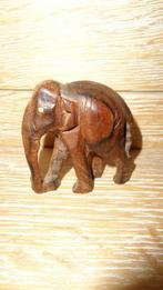 Decoratie - OLIFANT uit hout gesneden, Antiek en Kunst, Curiosa en Brocante, Ophalen of Verzenden