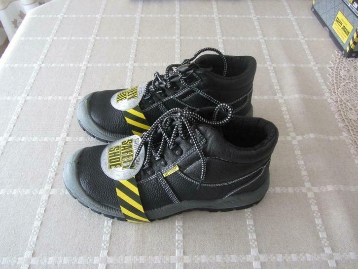 Veiligheidsschoenen, Kleding | Heren, Schoenen, Zo goed als nieuw, Overige typen, Zwart, Ophalen