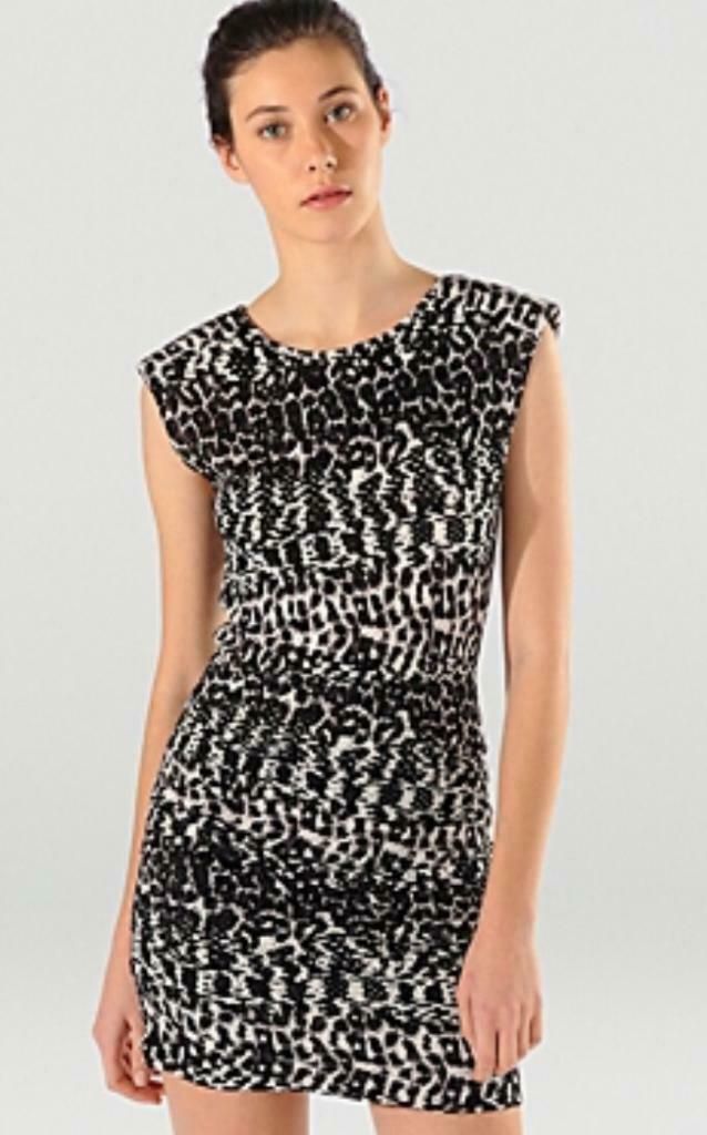 Coole jurk Maje Paris, Kleding | Dames, Jurken, Zo goed als nieuw, Maat 38/40 (M), Boven de knie, Ophalen of Verzenden