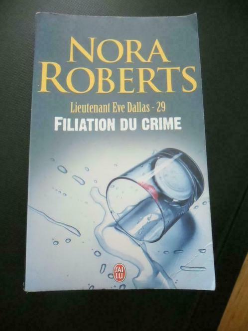 Livre Nora Roberts : Filiation du crime, Boeken, Thrillers, Gelezen, Ophalen