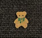 PIN - BEERTJE - TEDDY BEAR - TEDDYBEER, Verzamelen, Verzenden, Gebruikt, Figuurtje, Speldje of Pin