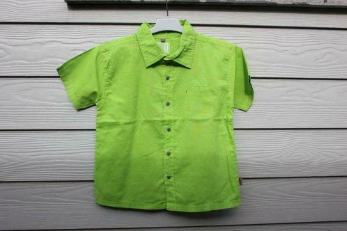 Chemise verte à manches courtes (10 ans), Kinderen en Baby's, Kinderkleding | Maat 104, Gebruikt, Jongen, Shirt of Longsleeve