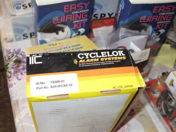 Lot de system d'alarme motos scooter, Motoren, Accessoires | Sloten, Nieuw, Ophalen of Verzenden