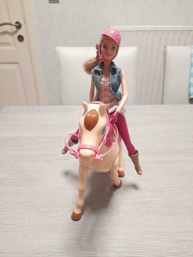 Voorzichtigheid Bijproduct bewijs ② Barbie Met Bewegend Paard — Speelgoed | Poppen — 2dehands