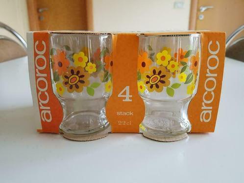 ARCOROC - Set 4 retro glaasjes, Antiek en Kunst, Curiosa en Brocante, Ophalen of Verzenden