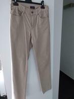 Beige broek van Armani Jeans maat 27, Kleding | Dames, Broeken en Pantalons, Beige, Ophalen of Verzenden, Zo goed als nieuw, Lang