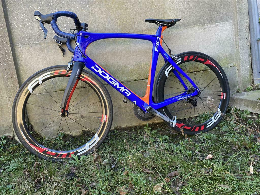 ② Pinarello Dogma F10 'L full carbon uitstekende staat! — Fietsen |  Racefietsen — 2dehands
