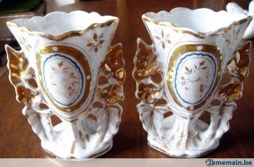 Paire de vases cornet anciens, porcelaine, avec anses dorées, Maison & Meubles, Accessoires pour la Maison | Vases, Utilisé
