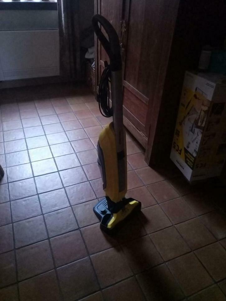 Kärcher FC 5, Elektronische apparatuur, Stofzuigers, Zo goed als nieuw, Reservoir, Ophalen