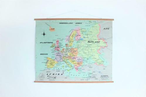 Oude schoolkaart Europa, jaren '50, Antiek en Kunst, Curiosa en Brocante, Ophalen of Verzenden