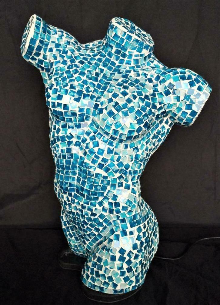 Sfeerlamp, mannelijke torso,mozaiekglas, handgemaakt Bali, Huis en Inrichting, Lampen | Tafellampen, Nieuw, Minder dan 50 cm, Glas