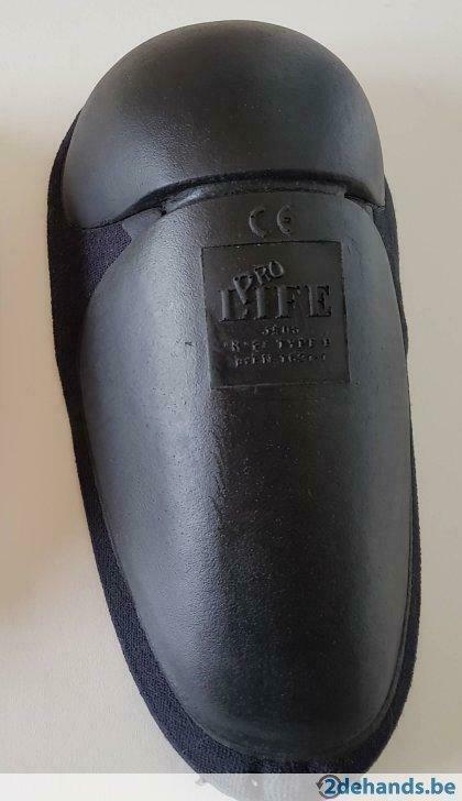 Set protectoren, knieën,  ellebogen en schouders, Motoren, Kleding | Motorkleding, Ophalen of Verzenden