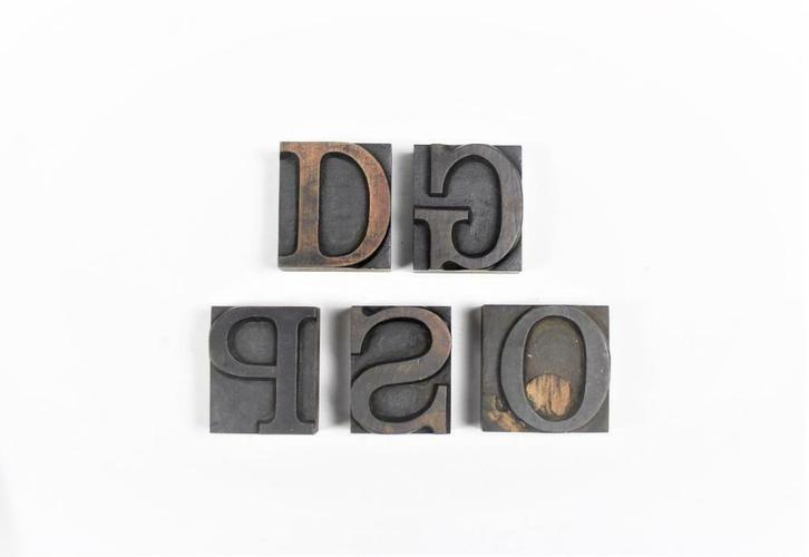 lot van 5 oude houten drukletters D, G, P, S, O, Antiek en Kunst, Curiosa en Brocante, Ophalen of Verzenden