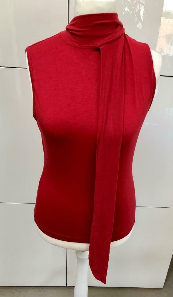 Rood T-shirt Olivier Strelli - maat 42/44, Kleding | Dames, T-shirts, Zo goed als nieuw, Maat 42/44 (L), Rood, Zonder mouw, Verzenden