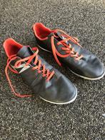 Voetbal schoenen maat 44 en 45, Sport en Fitness, Ophalen of Verzenden, Zo goed als nieuw, Schoenen