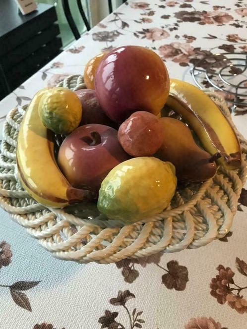 coupe à fruit en céramique de bassano, Antiquités & Art, Antiquités | Céramique & Poterie, Enlèvement ou Envoi