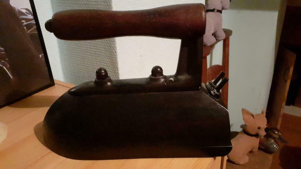 Fer à repasser ancien, Enlèvement