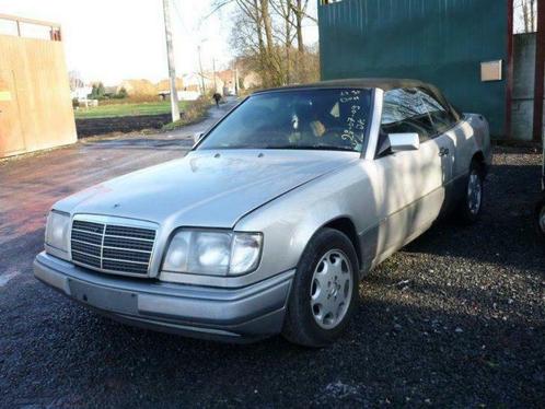 boite de  vitesse mercedes  C124/1 220  1992, Autos : Pièces & Accessoires, Transmission & Accessoires, Mercedes-Benz, Utilisé