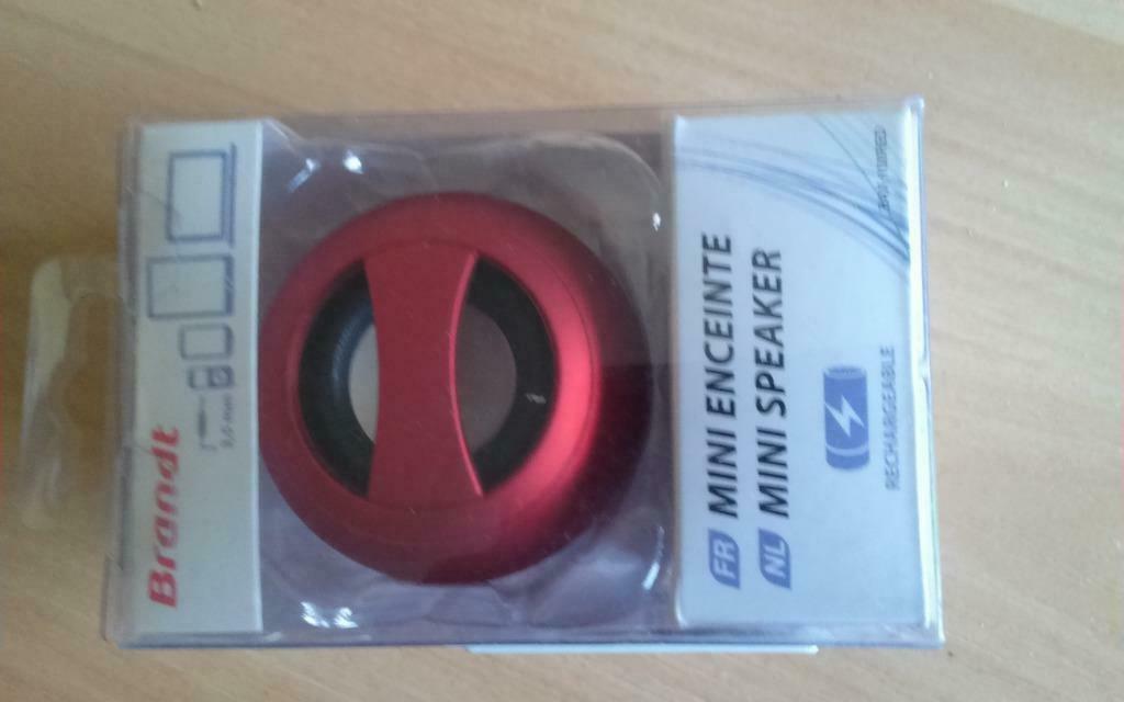 Mini enceinte rouge BRANDT neuve, jamais utilisée, Enlèvement, Neuf, Autres marques