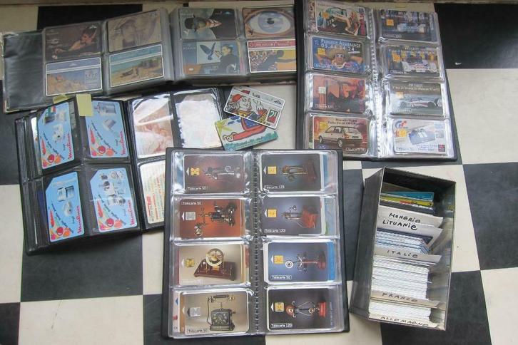 4 telefoonkaartalbums (+/- 370 kaarten), Verzamelen, Telefoonkaarten, Ophalen