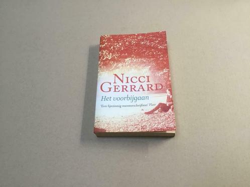 Nicci Gerrard - Het voorbijgaan, Boeken, Romans, Gelezen, Ophalen of Verzenden