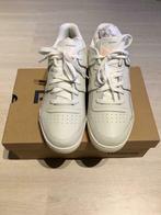 Reebok Classic * Maat 40,5 * 65 € * NIEUW * Levering BX, Nieuw, Sneakers, Beige, Reebok