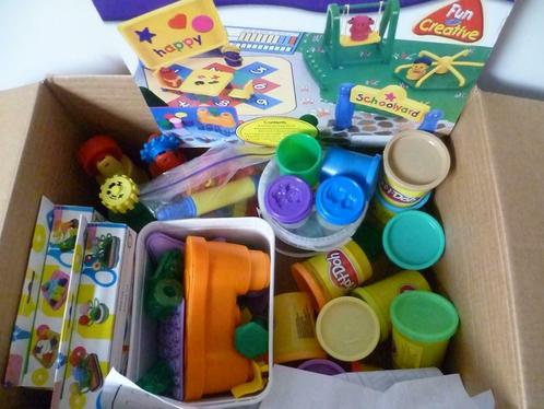 Plasticine met toebehoren (play doh en andere), Kinderen en Baby's, Speelgoed | Educatief en Creatief, Zo goed als nieuw, Knutselen