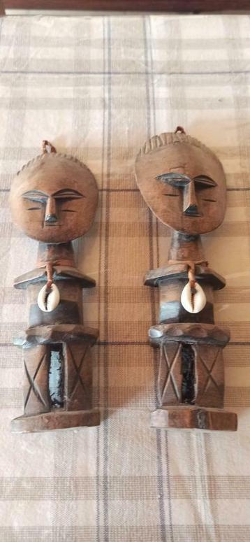 Statuettes africaines, Collections