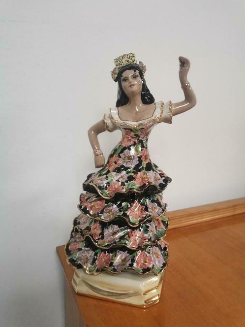 Flamenco danseres M. Girardi, Verzamelen, Beelden en Beeldjes, Zo goed als nieuw, Ophalen of Verzenden