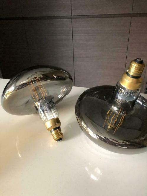2 Calex XXL Calgary LED lampen 6W 180lm E27 2200K, Titanium, Huis en Inrichting, Lampen | Hanglampen, Zo goed als nieuw, Glas