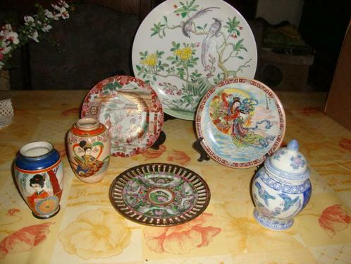decoratieve Chinese/Japanese borden en vaasjes in zeer goede, Antiek en Kunst, Antiek | Keramiek en Aardewerk, Ophalen of Verzenden